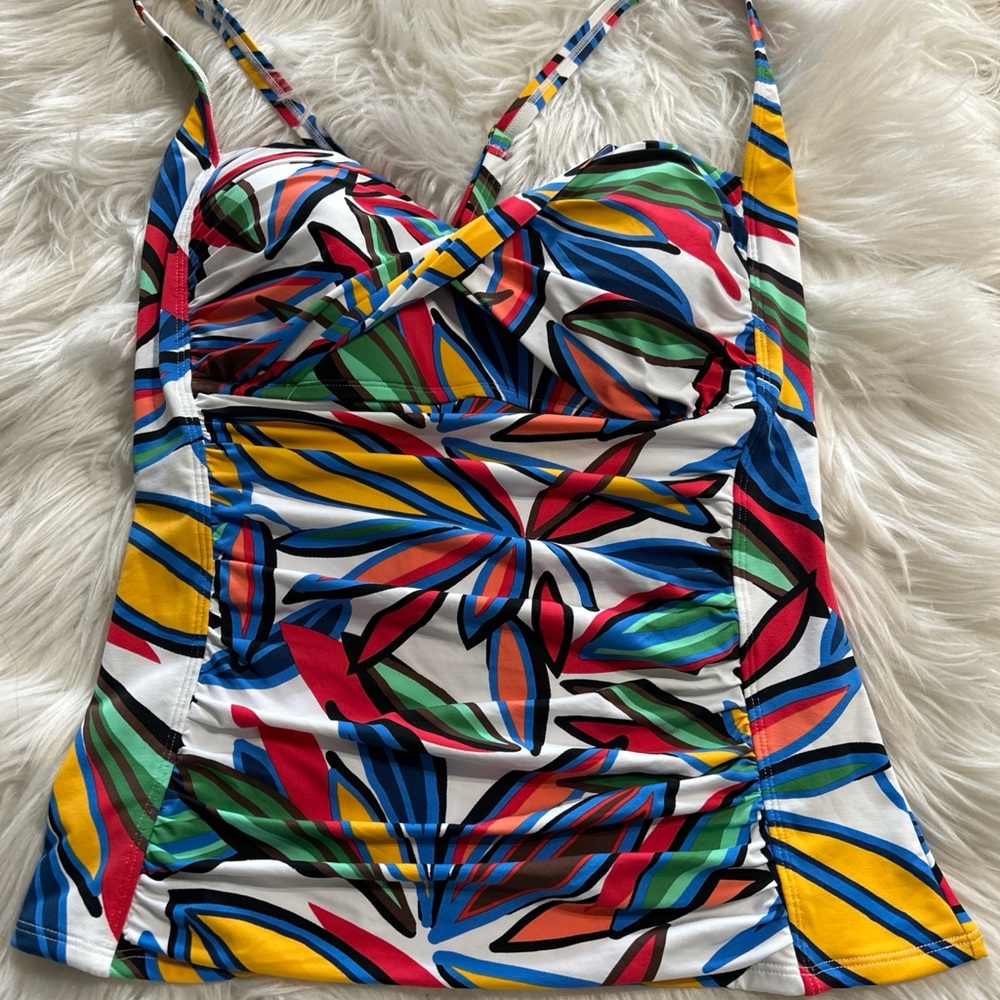 NWT Women’s Multicolor Leaf-Print Tankini Top